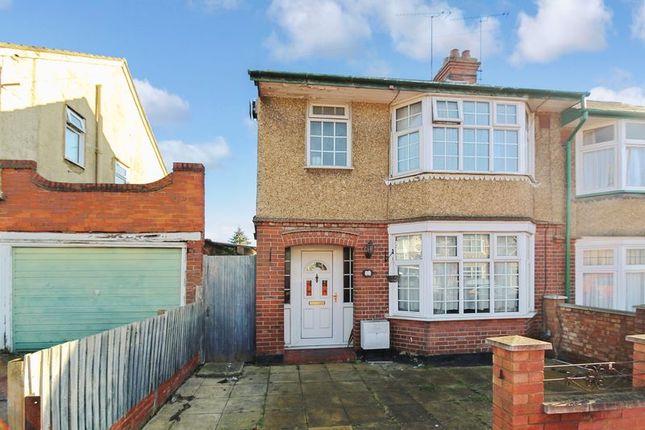 3 bed semi-detached house for sale in Thornhill Road, Luton LU4 - Zoopla