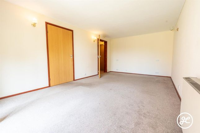 Flat 6, Aspen Court Wembdon Road, Bridgwater photo 4