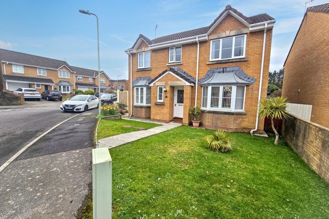 4-bed house on 42 Ysbryd-y-Coed, Bridgend, £399,000