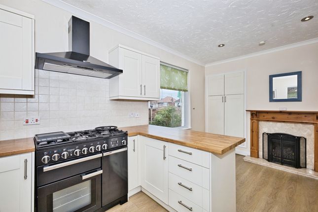 152, Ilchester Road, YEOVIL photo 2