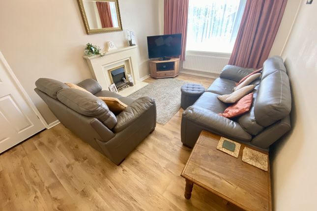 39, Maes Yr Haf, Swansea photo 3
