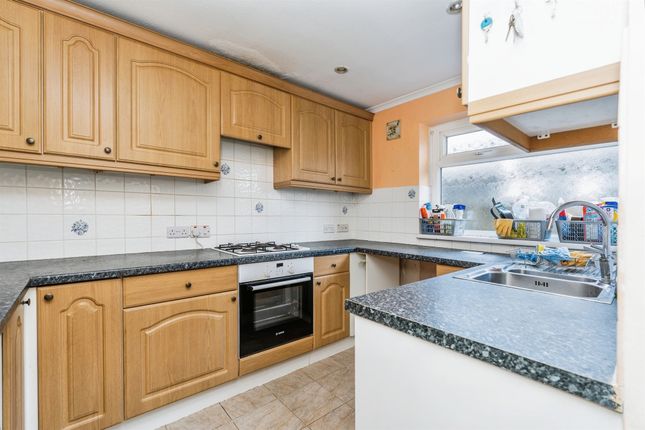 10, Ash Close, Southampton photo 2