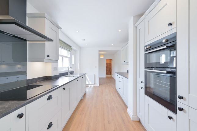126, Victoria Road, Reading photo 5