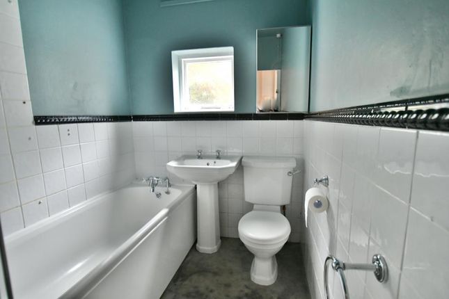 20a, Station Road, Wimborne photo 3