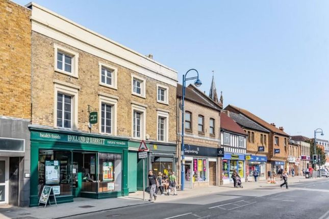3 bed flat for sale in High Street, St. Neots PE19