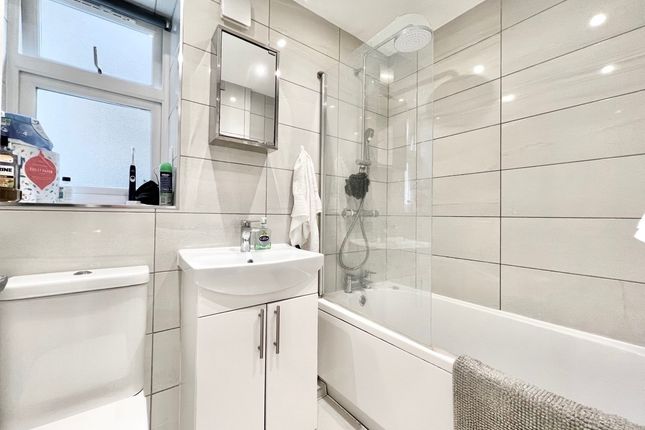 86a, Saltram Crescent, London photo 4