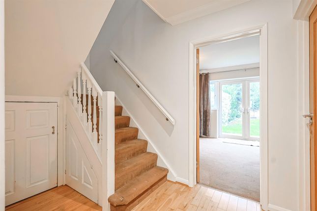 69, Waxwell Road, Hockley photo 3