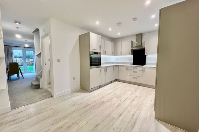 29 Orchard Way, Grantham photo 5