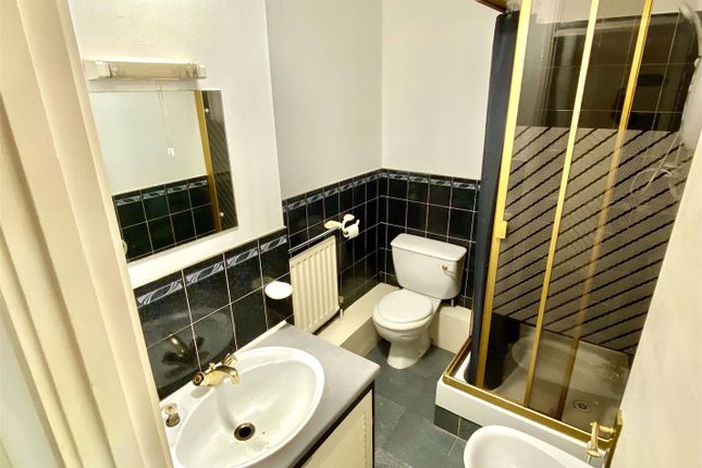 92, Kenilworth Court, Washington photo 4