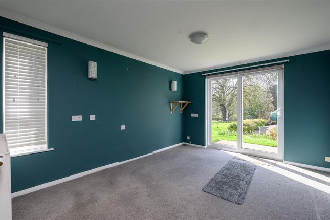 5 Dower Court, William Plows Avenue, York photo 4