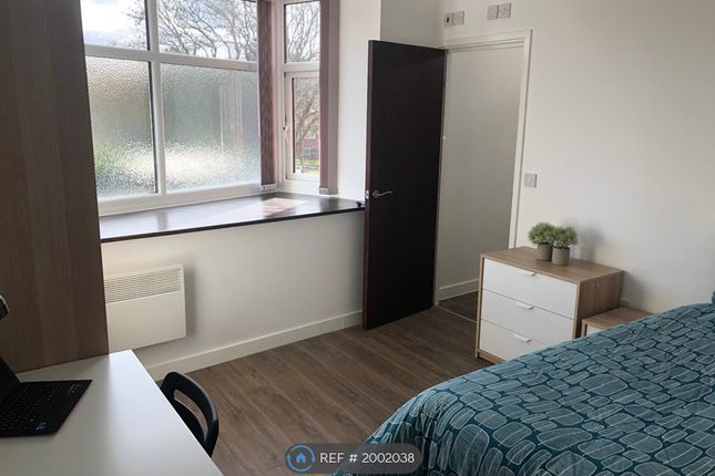 Room to rent in Pennant Road, Cradley Heath