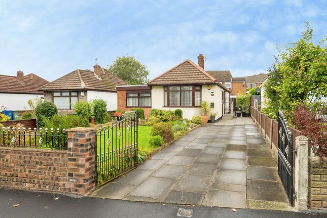 3-bed bungalow on 71, Long Lane, Wigan, £300,000