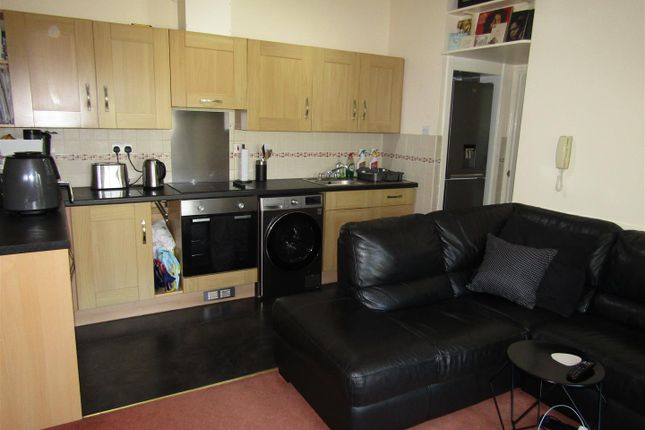 Flat 21, Bridge End House, Mill Lane, Boroughbridge, York photo 3