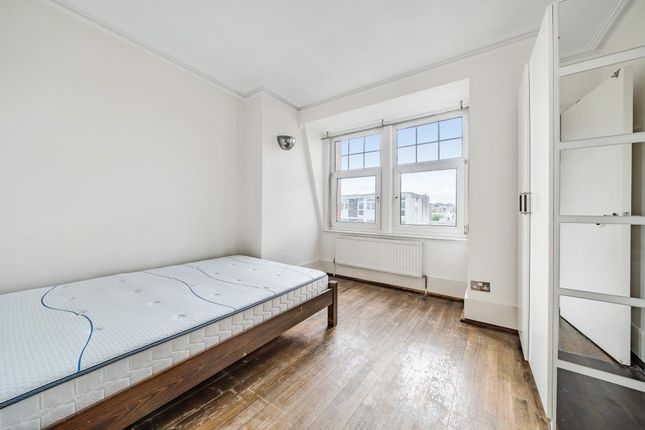Flat for sale in Kensington Mall, Notting Hill