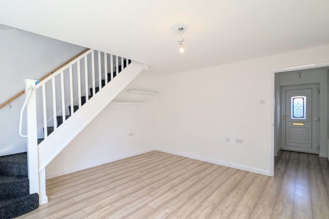 103 Ambridge Grove, Milton Keynes photo 3