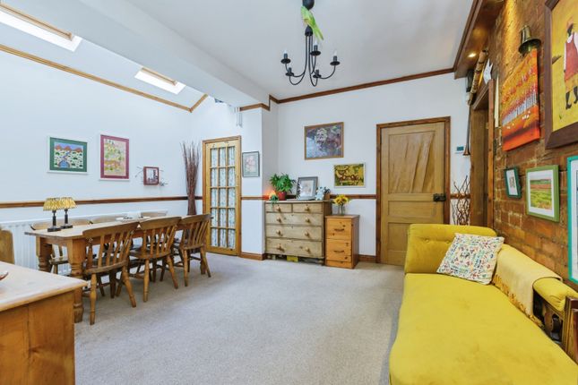 40, Scraptoft Lane, Leicester photo 3