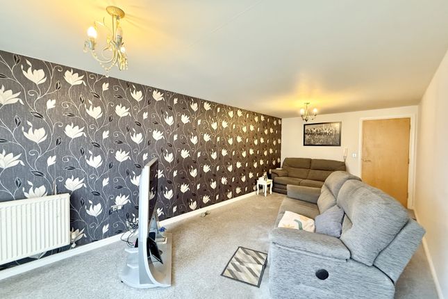 Flat 7, Park Hall, The Cloisters, Sunderland photo 4
