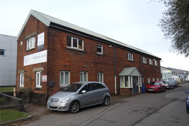 Office to let in Willments Industrial Estate, Hazel Road, Southampton, Hampshire