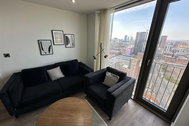 2-bed flat on Apt 2601, Oxygen Tower Block A, Manchester, £250,000