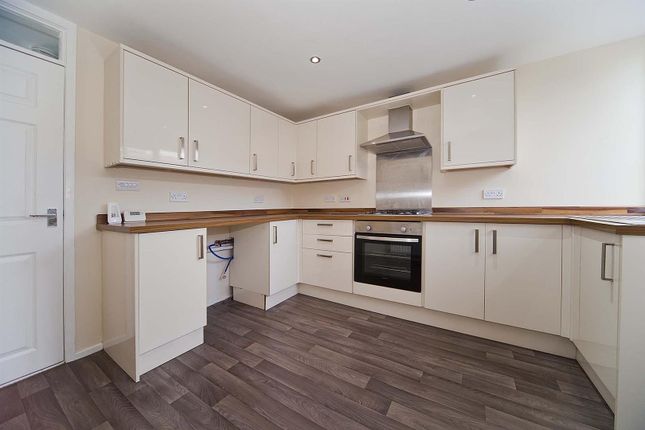 7, Westway, Peterlee photo 3