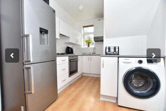 Flat for sale in Hythe Road, Thornton Heath