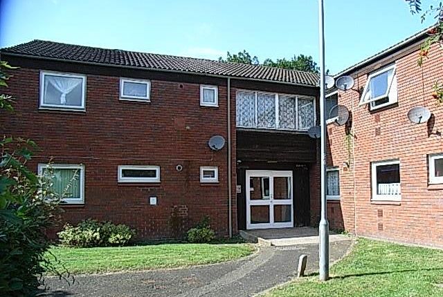 Thumbnail Flat to rent in Cottage Farm Road, Coventry