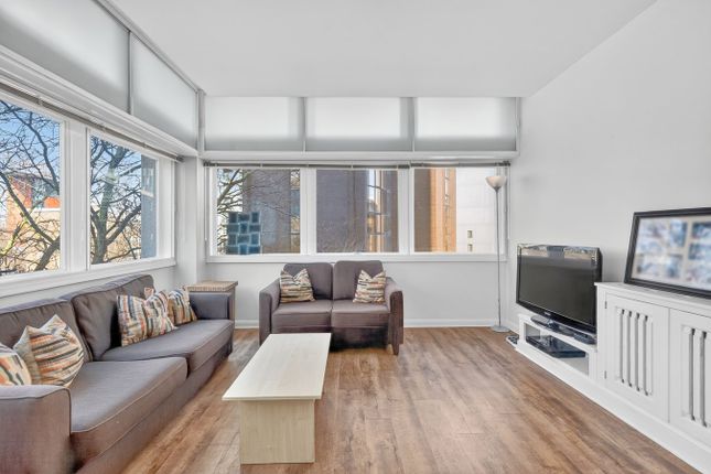 1-bed flat on Apartment 28, Metro Central Heights, London, £325,000