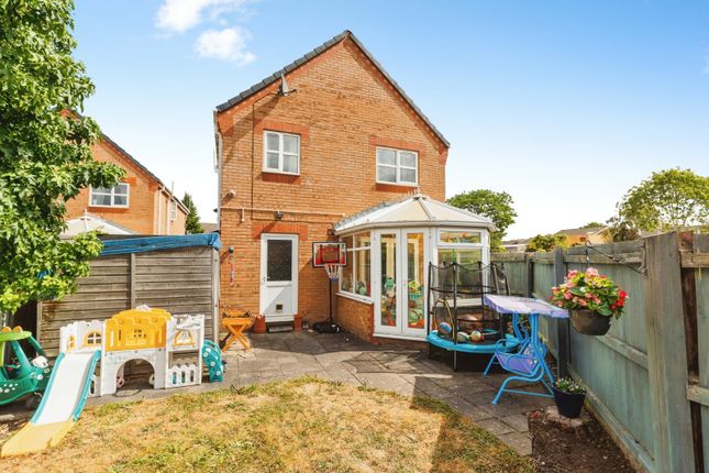 9, Lindfields, Cheshire photo 4