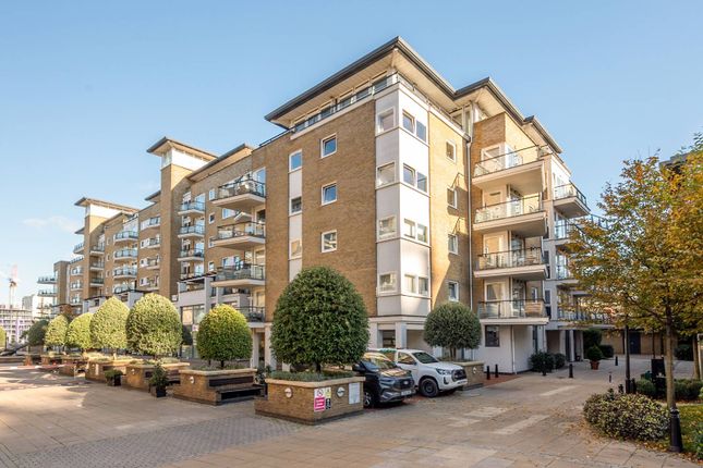 2-bed flat on Smugglers Way, Wandsworth, £460,000