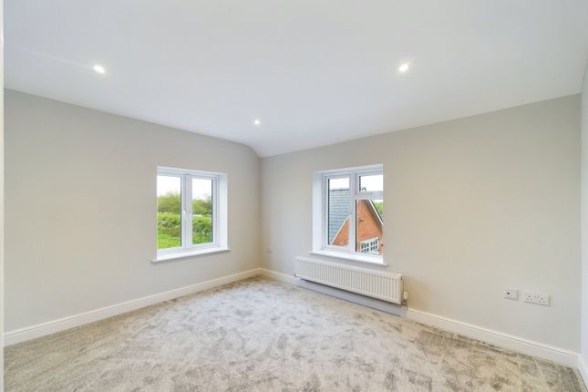 Semi-detached house for sale in Bath Road, Broomhall, Worcester, Worcestershire