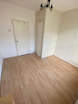 Thumbnail Flat to rent in Shadwell Gardens, London