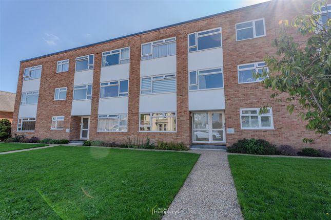Meadow Court-1.Jpg
