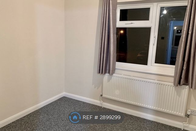 Pine Close, Bicester photo 3