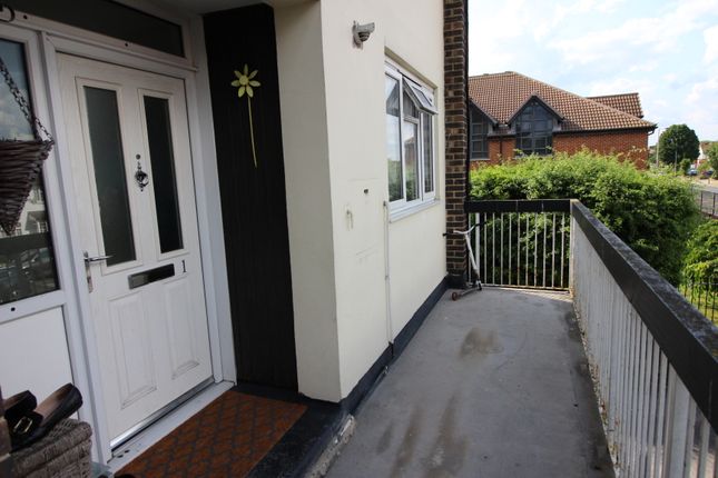 Flat for sale in Sheephouse Way, New Malden