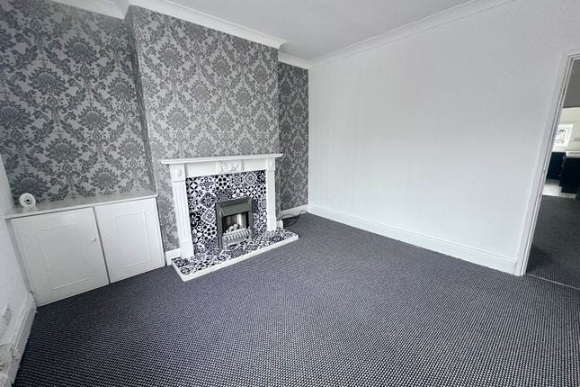 15, Kenneth Avenue, DONCASTER photo 3