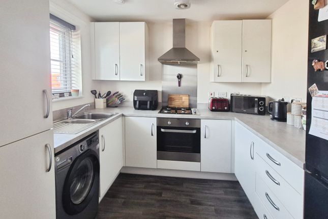 56, Northburgh Avenue, Stafford photo 3