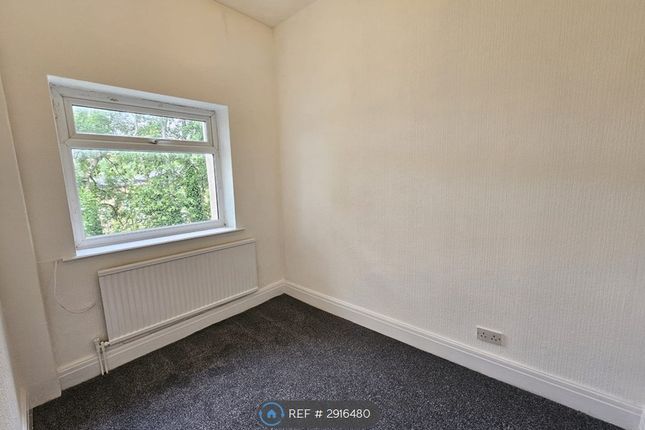 Huddersfield Road, Stalybridge photo 5