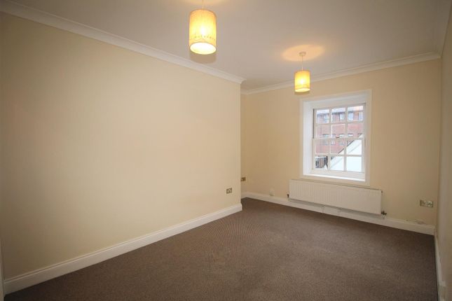 Flat to rent in West Street, Poole