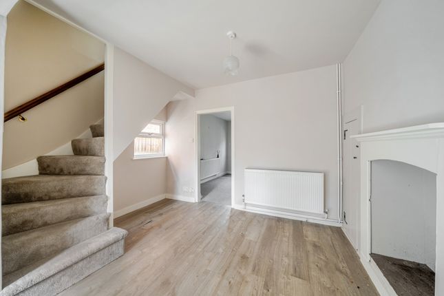 26, Mount Pleasant, Hertford Heath, Hertford photo 4