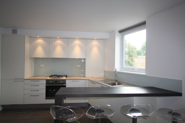 Terraced house to rent in 274A St. Pauls Road, London