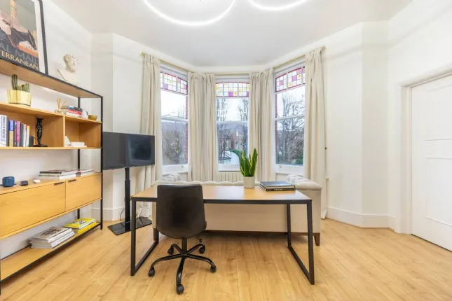 29, Mowbray Road, London photo 5