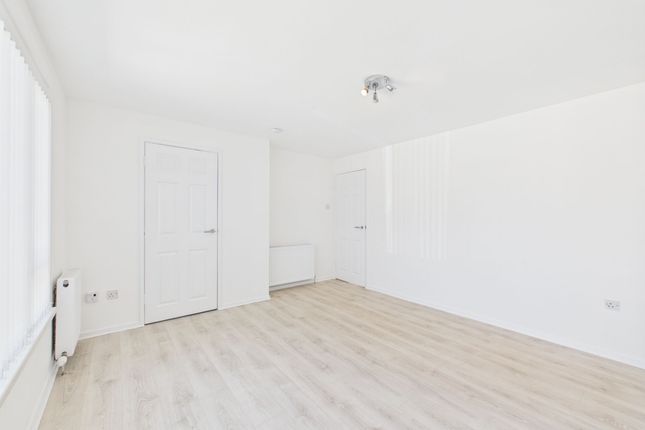 105 Cherrytree Crescent, Larkhall photo 3