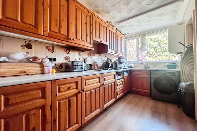 99, Kneller Road, Twickenham photo 4