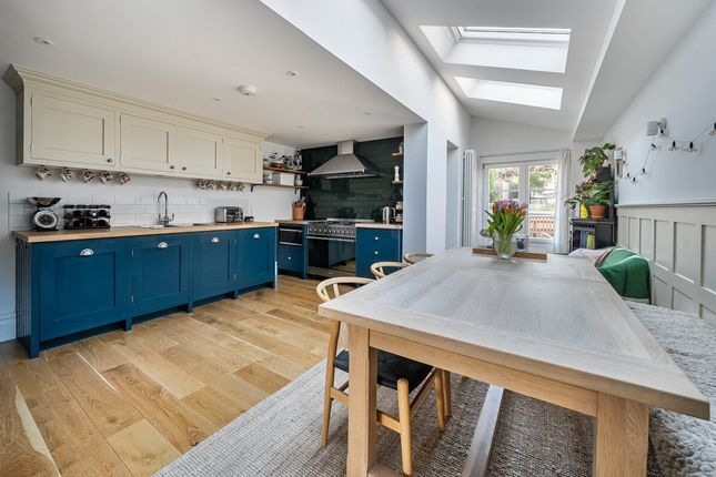29, Kingswood Road, London photo 2