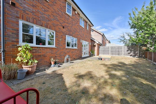 5 The Osiers, Rickmansworth photo 4