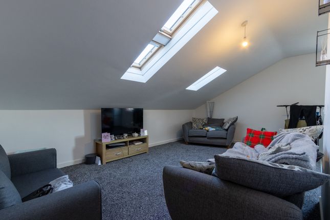 21, James Court, Pontefract photo 2