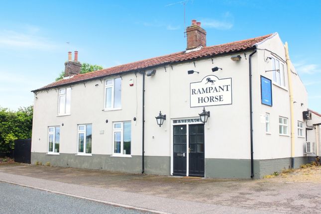 Thumbnail Pub/bar to let in Chapelfield, Freethorpe
