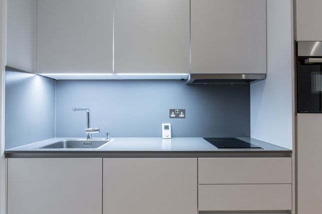 Flat C 49 St Quintin Avenue, London photo 4