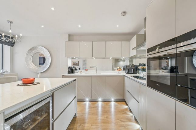 6 Lynbury Place, 14, South Park Crescent, Buckinghamshire photo 4