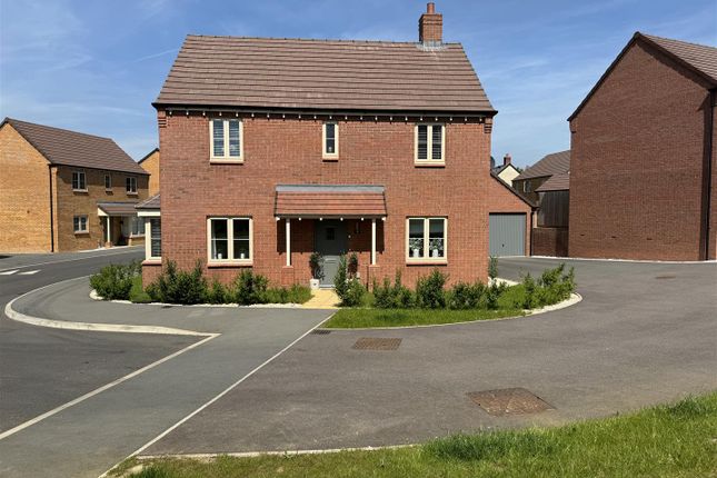 Detached house for sale in Greenfield Avenue, Lutterworth